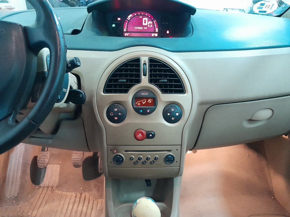 RENAULT MODUS Confort Dynamique   |   08.04 - 12.06