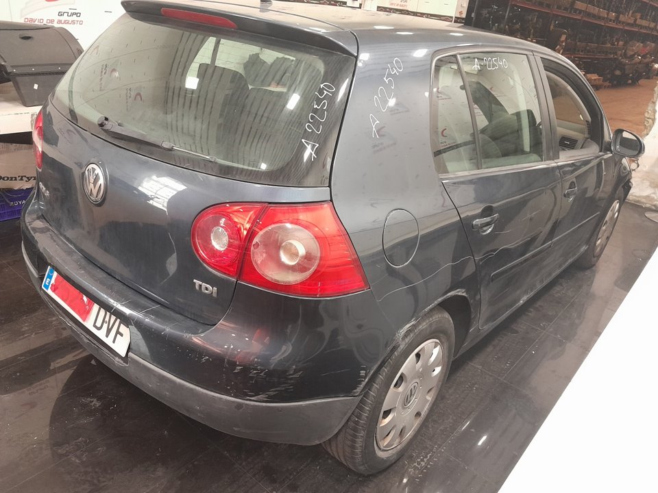 VOLKSWAGEN GOLF V BERLINA (1K1) Conceptline (E)   |   0.03 - ... foto 9
