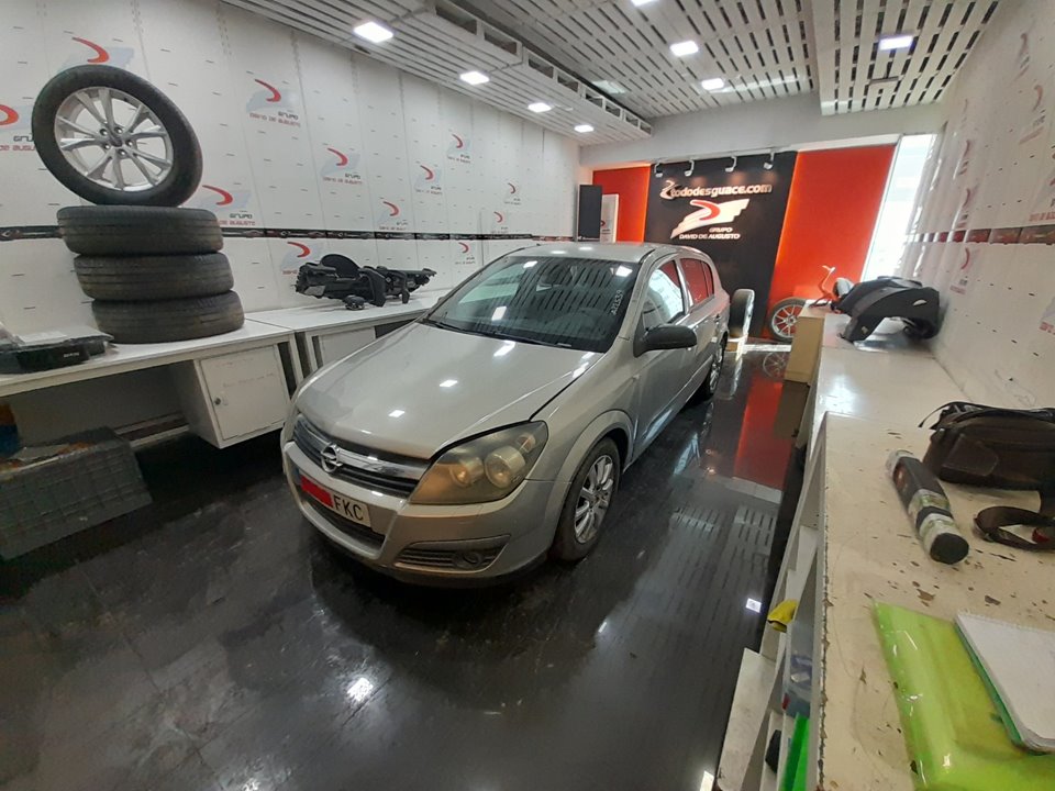 OPEL ASTRA H BER. 1.7 16V CDTI   |   0.06 - ... foto 3