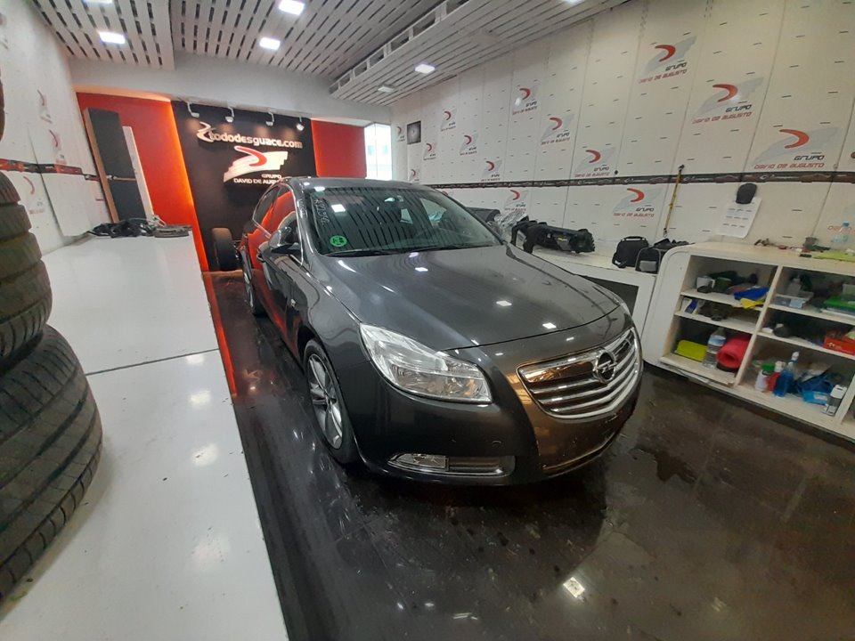 OPEL INSIGNIA BERLINA 2.0 16V Turbo CAT Motor 2,0 Ltr. - 184 kW 16V Turbo CAT