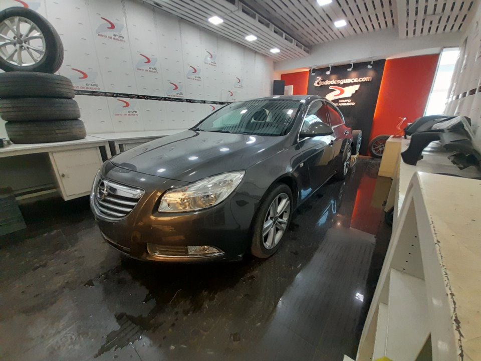 OPEL INSIGNIA BERLINA 2.0 16V Turbo CAT Motor 2,0 Ltr. - 184 kW 16V Turbo CAT