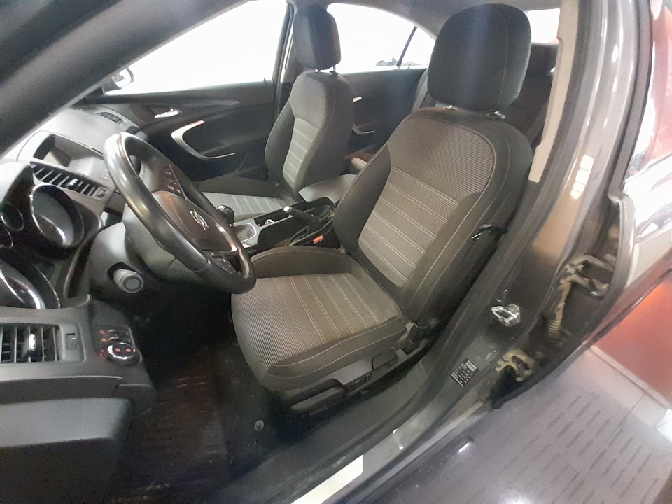 OPEL INSIGNIA BERLINA 2.0 16V Turbo CAT Motor 2,0 Ltr. - 184 kW 16V Turbo CAT