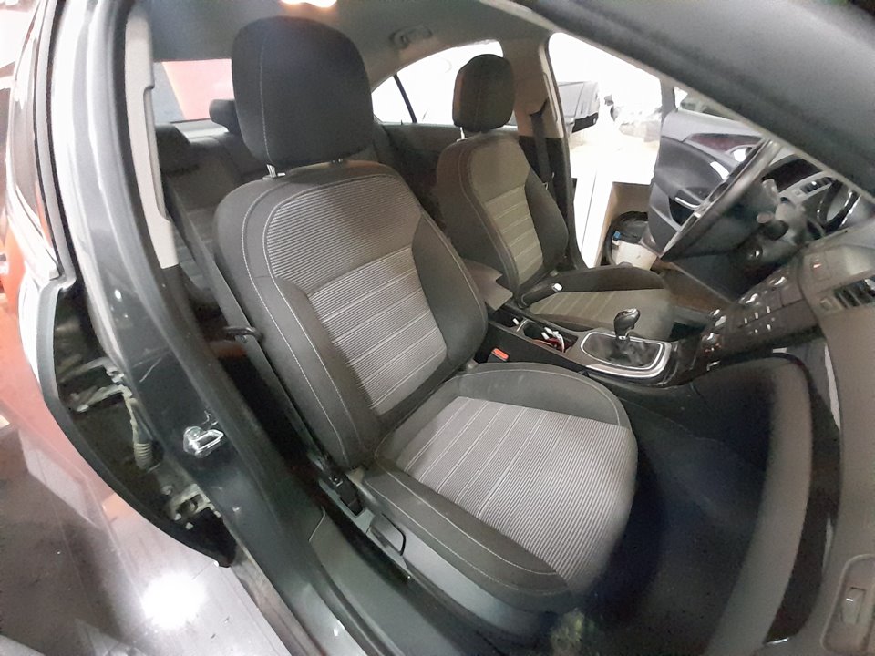 OPEL INSIGNIA BERLINA 2.0 16V Turbo CAT Motor 2,0 Ltr. - 184 kW 16V Turbo CAT