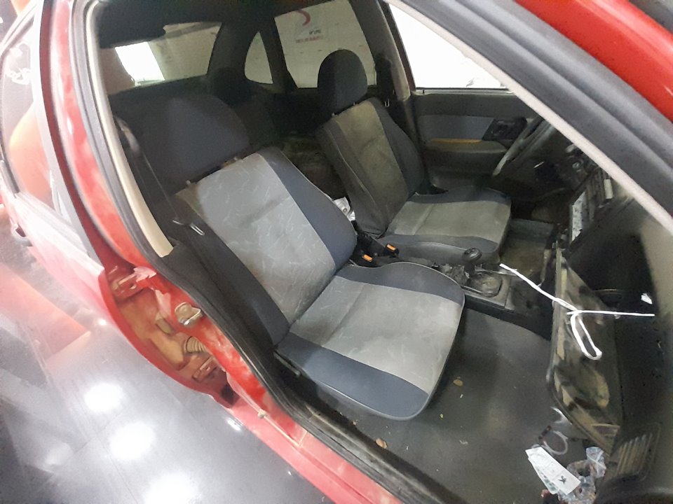 SEAT CORDOBA BERLINA (6K2) Dream   |   05.96 - ... foto 12