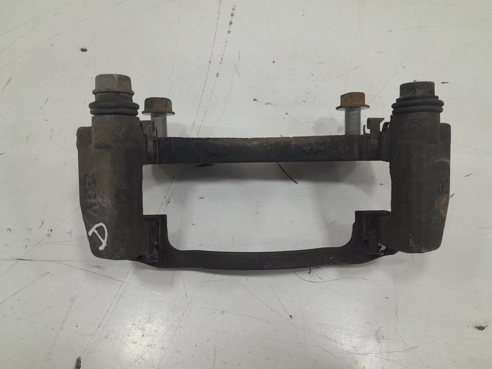 SOPORTE PINZA FRENO DELANTERO DERECHO foto 4