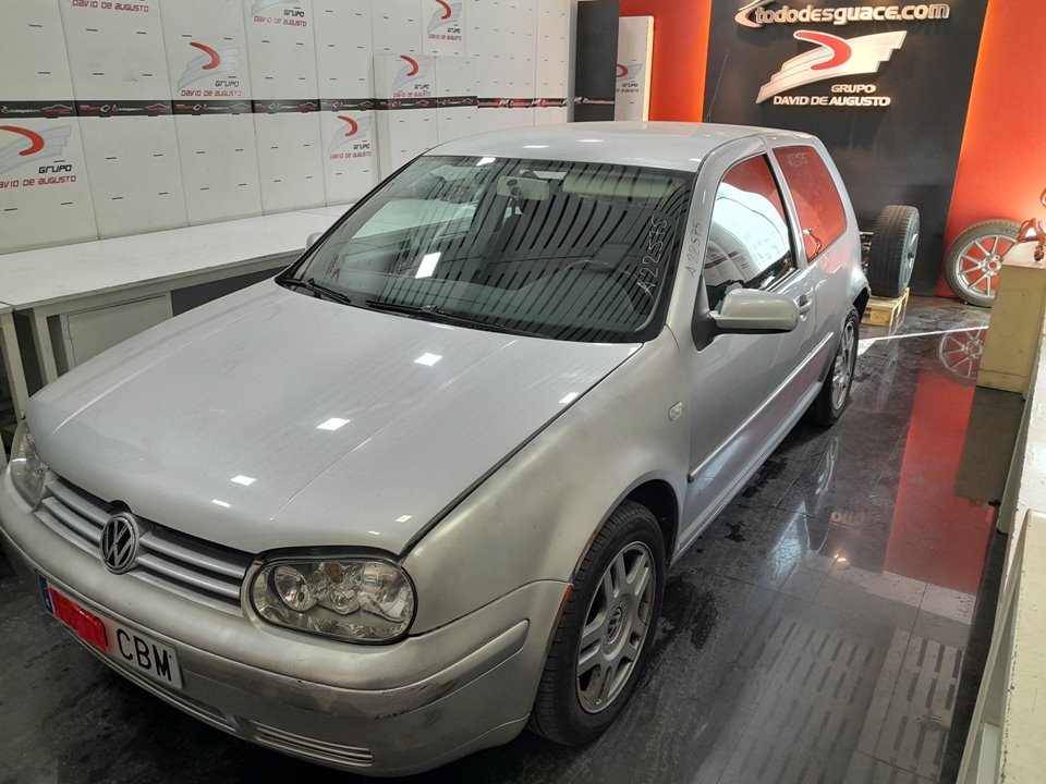 VOLKSWAGEN GOLF IV BERLINA (1J1) Advance   |   05.02 - 12.02 foto 3