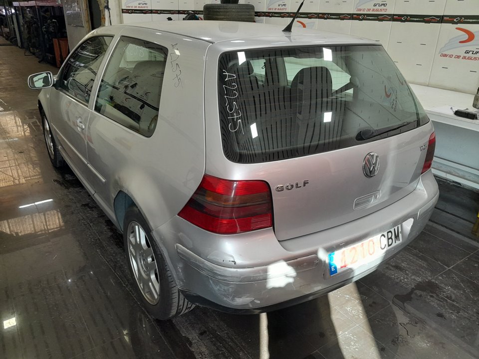 VOLKSWAGEN GOLF IV BERLINA (1J1) Advance   |   05.02 - 12.02 foto 8
