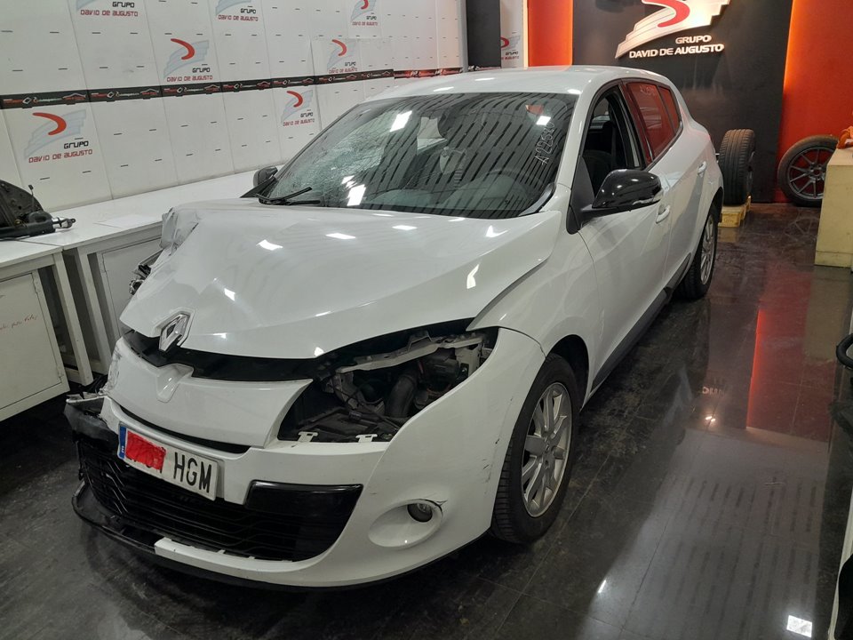 RENAULT MEGANE III BERLINA 5 P Expression   |   10.08 - 12.10 foto 3