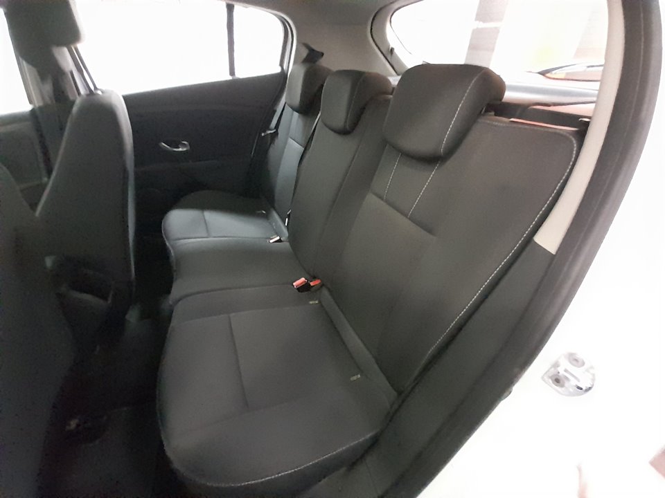 RENAULT MEGANE III BERLINA 5 P Expression   |   10.08 - 12.10