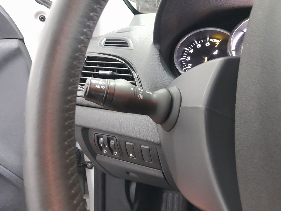 RENAULT MEGANE III BERLINA 5 P Expression   |   10.08 - 12.10