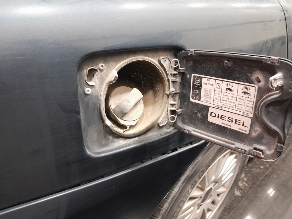 VOLVO S60 BERLINA 2.4 D Kinetic (120kW)   |   05.05 - 12.08 foto 11