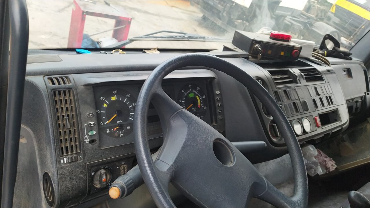 MERCEDES ATEGO 6-CIL. 4X4 BM 970/2/6 1328  (4X4)  OM 906 LA L (Largo)   |   09.97 - ... foto 3