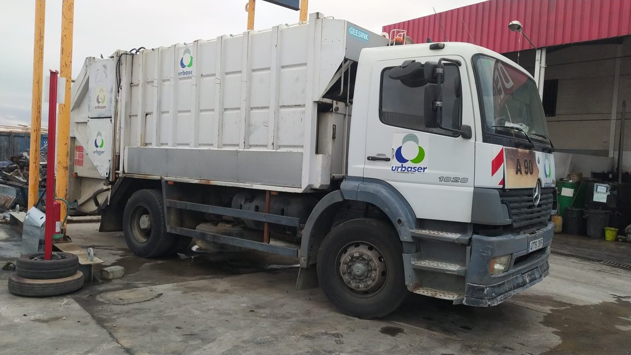 MERCEDES ATEGO 6-CIL. 4X4 BM 970/2/6 1328  (4X4)  OM 906 LA L (Largo)   |   09.97 - ... foto 5