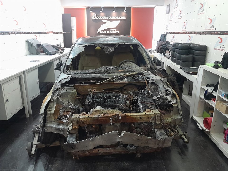 OPEL INSIGNIA BERLINA Cosmo   |   07.08 - 12.11