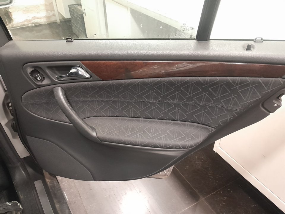 MERCEDES CLASE C (W203) FAMILIAR C 220 T CDI (203.206)   |   01.01 - 12.04