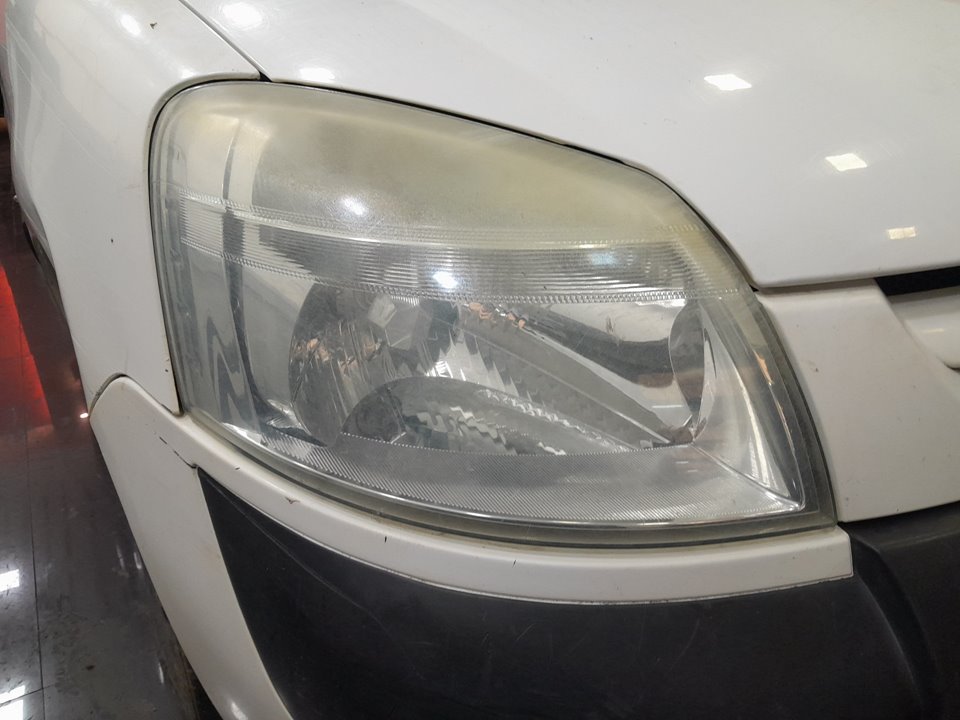 PEUGEOT PARTNER (S2) Combi Pro   |   11.02 - 12.04 foto 5