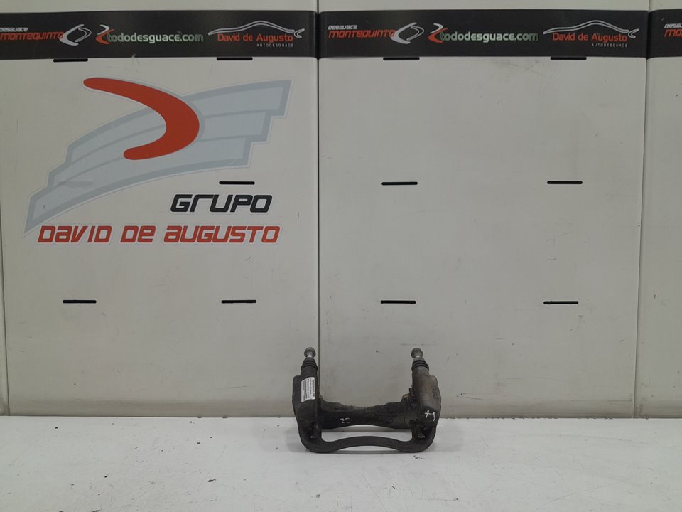 SOPORTE PINZA FRENO DELANTERO IZQUIERDO