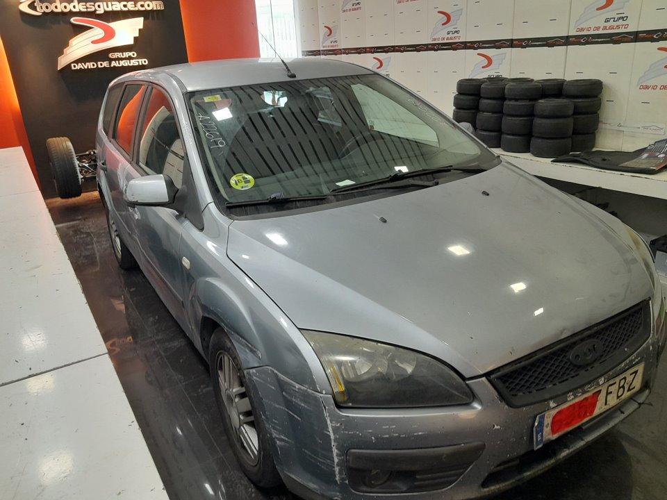 FORD FOCUS SPORTBREAK (CAP) Ghia   |   03.05 - 12.07 foto 2