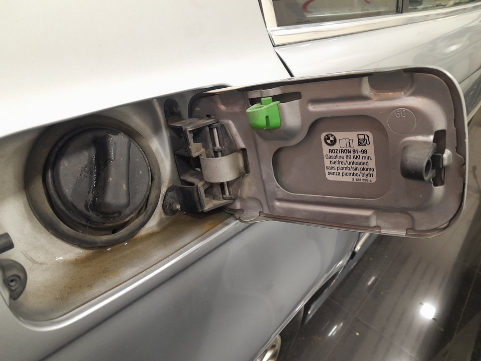 BMW SERIE 5 BERLINA (E39) 520i   |   09.95 - 12.00 foto 11