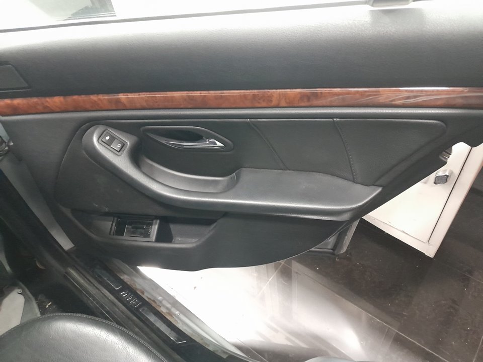 BMW SERIE 5 BERLINA (E39) 520i   |   09.95 - 12.00