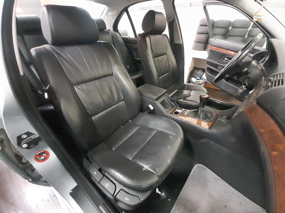 BMW SERIE 5 BERLINA (E39) 520i   |   09.95 - 12.00