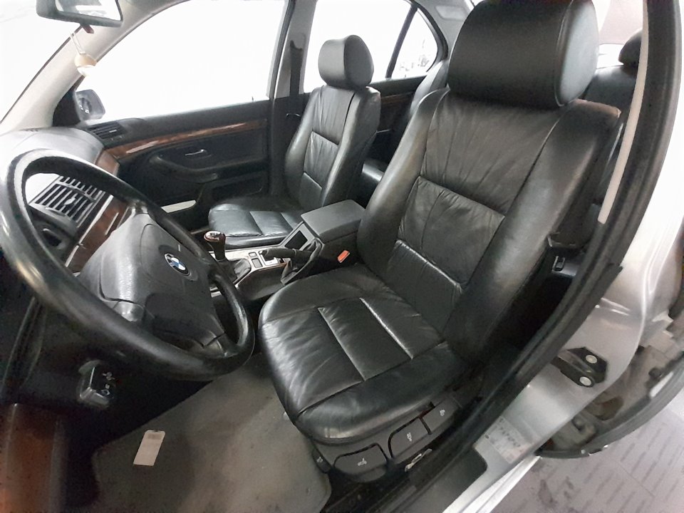 BMW SERIE 5 BERLINA (E39) 520i   |   09.95 - 12.00