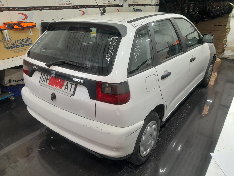 SEAT IBIZA (6K) Básico   |   10.96 - ... foto 9