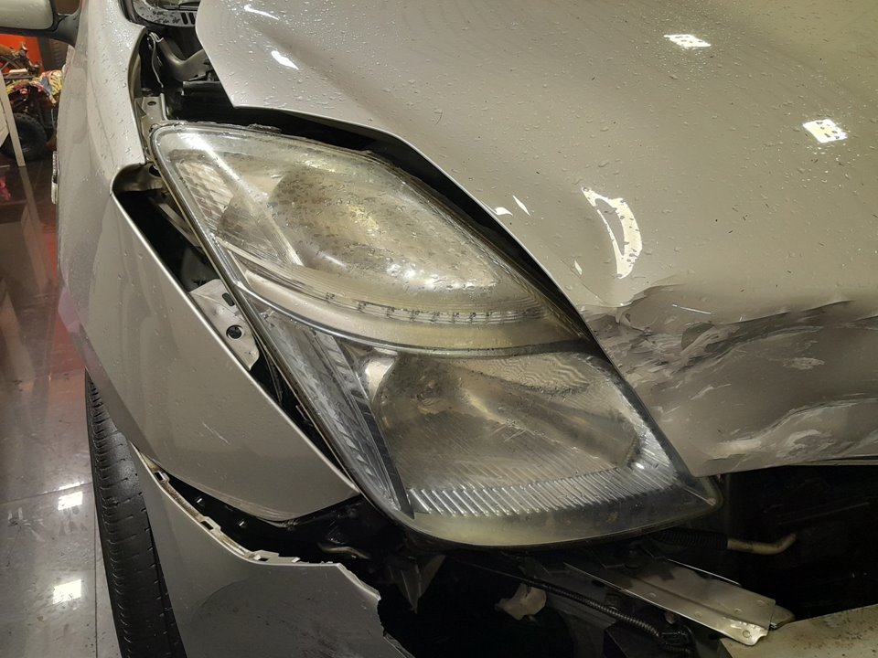 TOYOTA PRIUS (NHW20) Basis   |   11.03 - ... foto 5