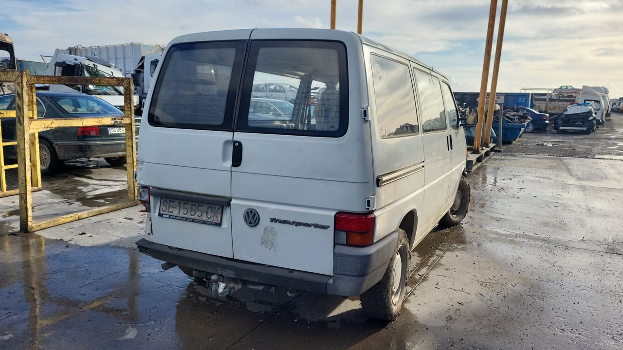 VOLKSWAGEN T4 TRANSPORTER/FURGONETA (MOD. 1991) Combi  Economy   |   01.98 - ... foto 4