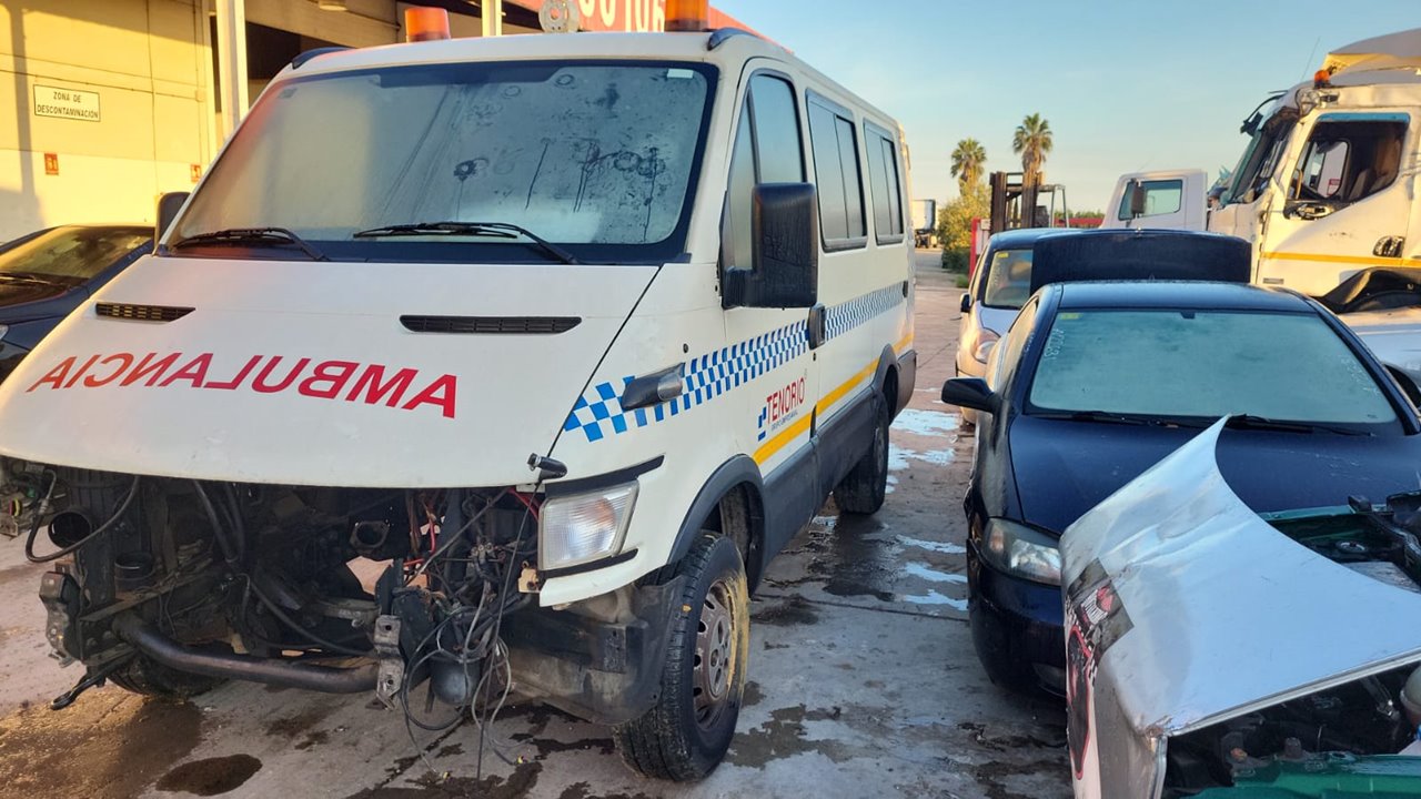 IVECO 35S12 MIXTO ADAPTABLE   |   01.04 - 12.12 foto 4