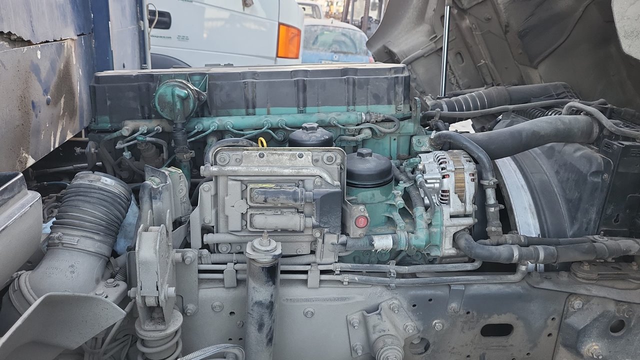 MOTOR COMPLETO VOLVO FL 7 FKI  Intercooler  177 KW  4X2 Corto   |   01.86 - ...