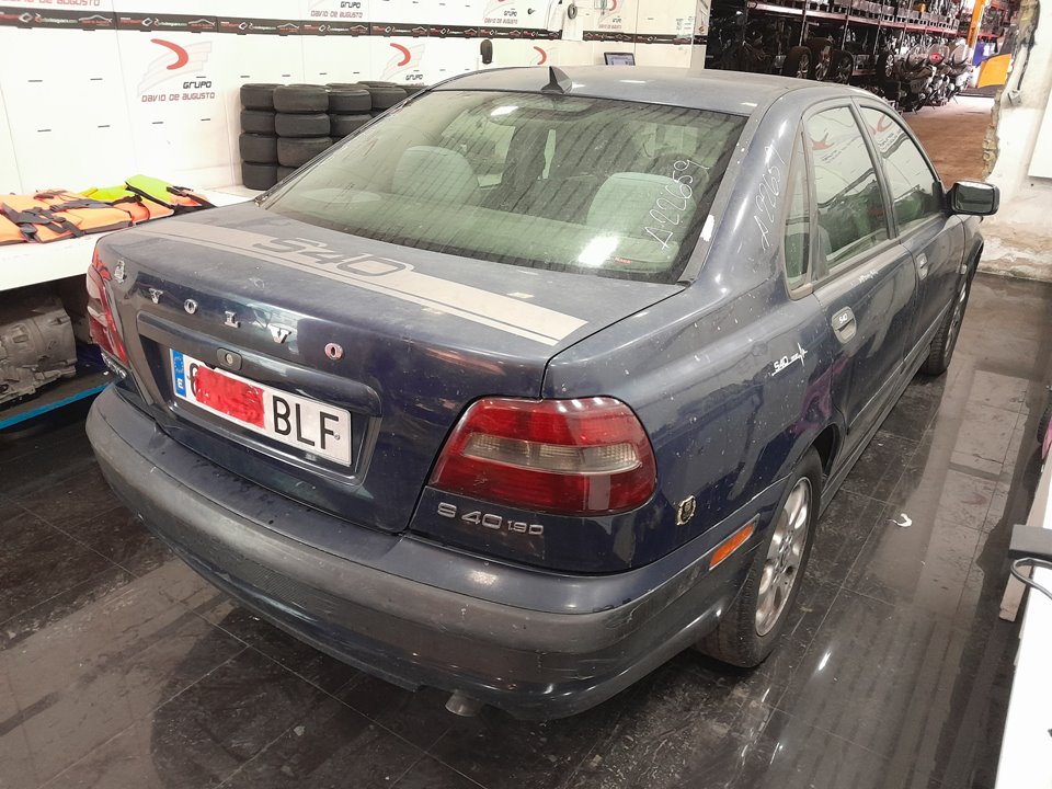 VOLVO S40 BERLINA (1995-2005) 1.9 D+ (85kW) foto 9