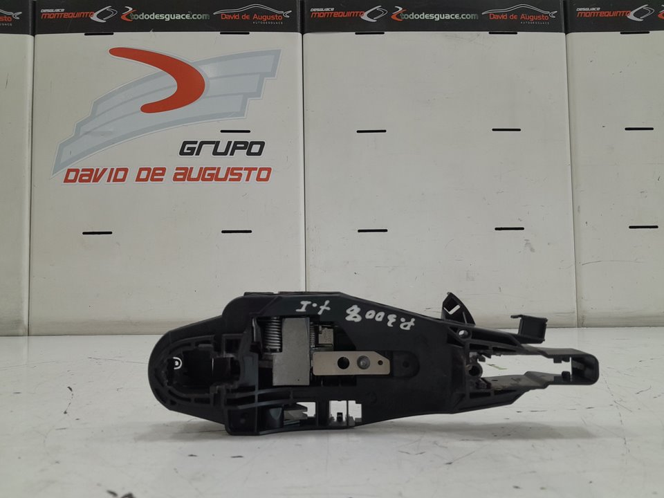 SOPORTE MANETA EXTERIOR PUERTA TRASERA IZQUIERDA