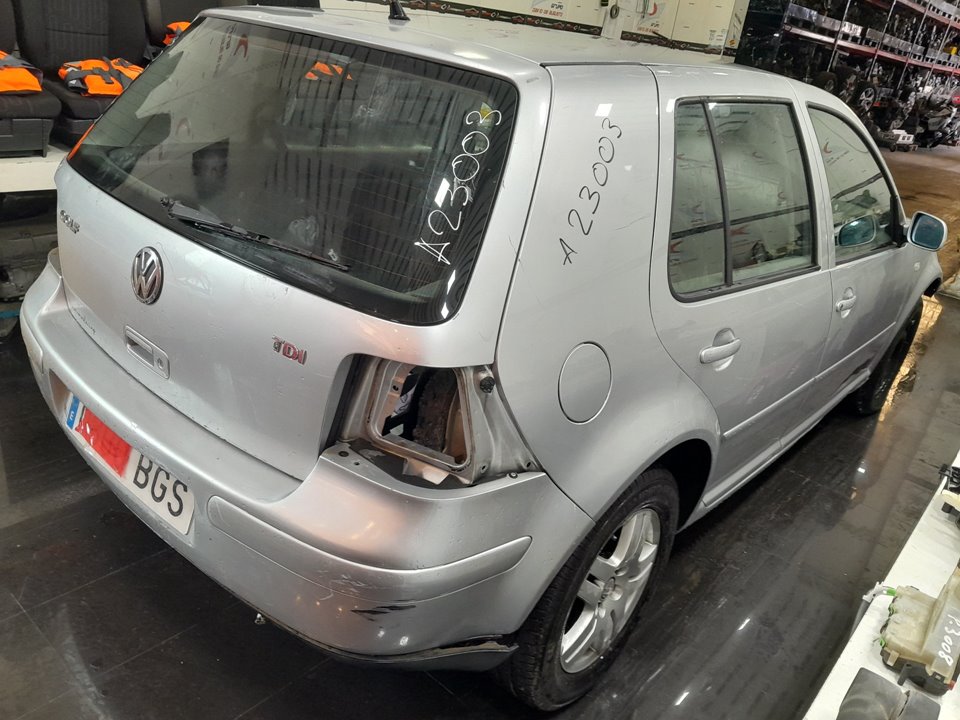 VOLKSWAGEN GOLF IV BERLINA (1J1) Highline   |   05.99 - 12.02 foto 8