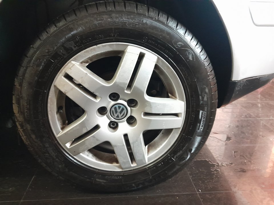 VOLKSWAGEN GOLF IV BERLINA (1J1) Highline   |   05.99 - 12.02 foto 10