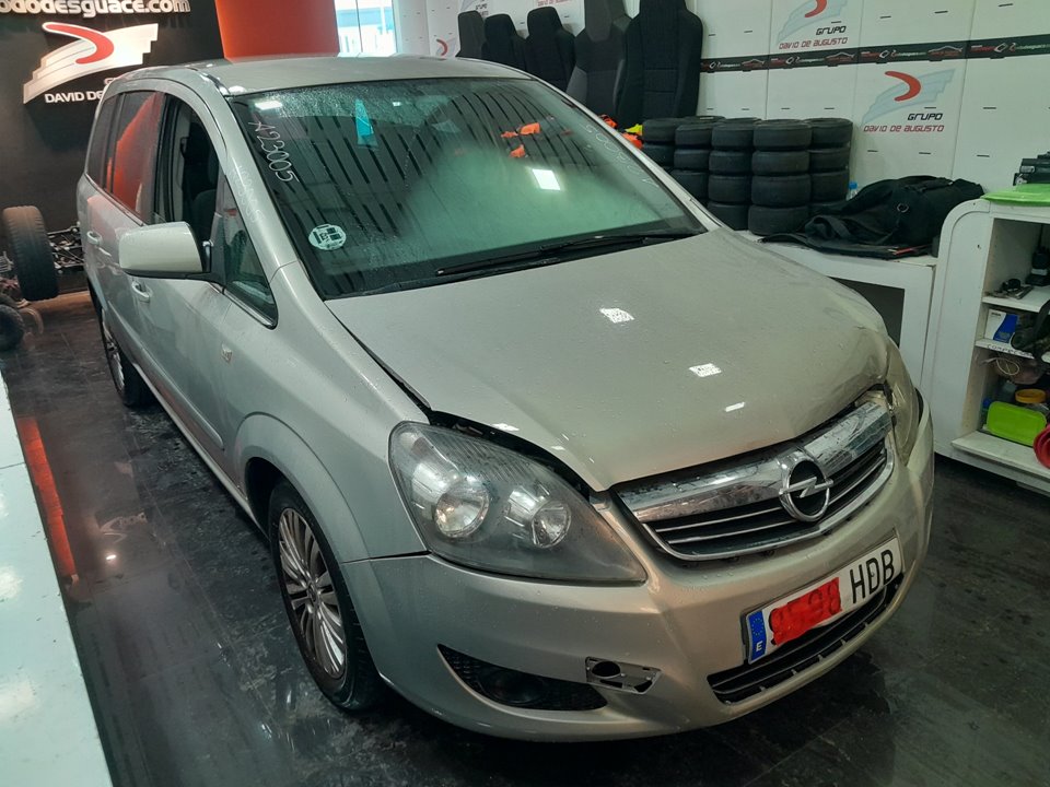 OPEL ZAFIRA B Cosmo   |   12.07 - ... foto 2