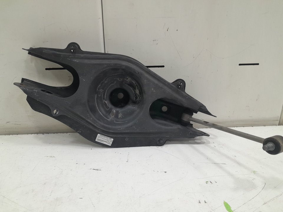 SOPORTE BRAZO SUSPENSION TRASERO DERECHO foto 2