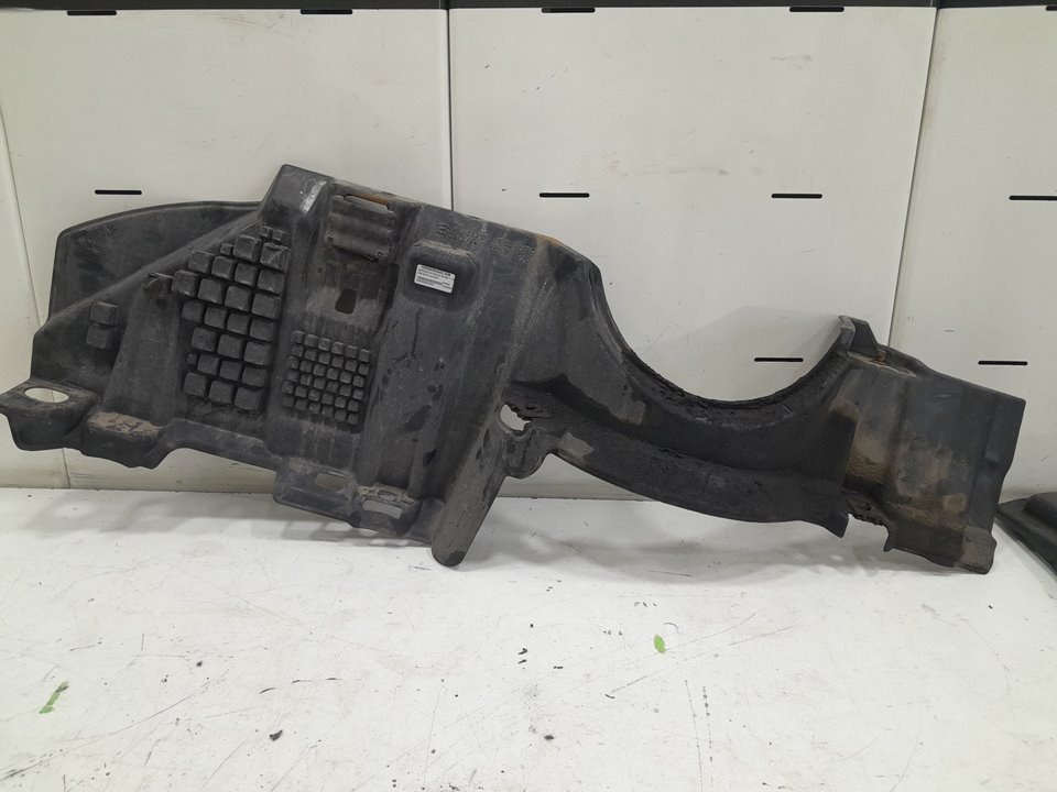 PROTECTOR INFERIOR MERCEDES-BENZ ACTROS BM 963.XXX 2-ACHSER 18XX 4x2 Sattelzugmaschine L BigSpace