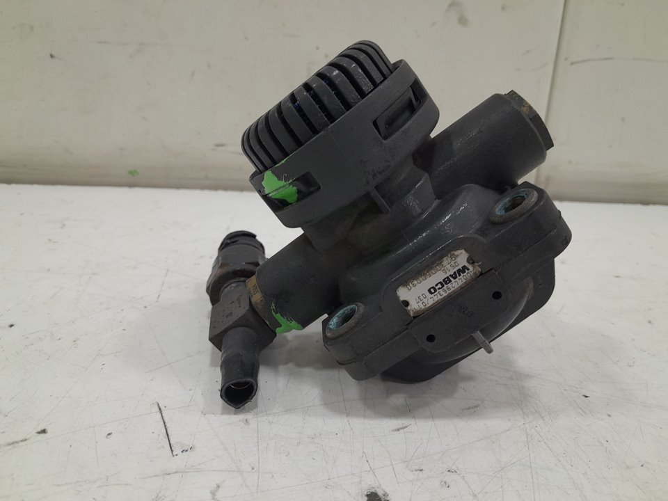 VALVULA DE FRENO DE MANO MERCEDES-BENZ ACTROS BM 963.XXX 2-ACHSER 18XX 4x2 Sattelzugmaschine L BigSpace