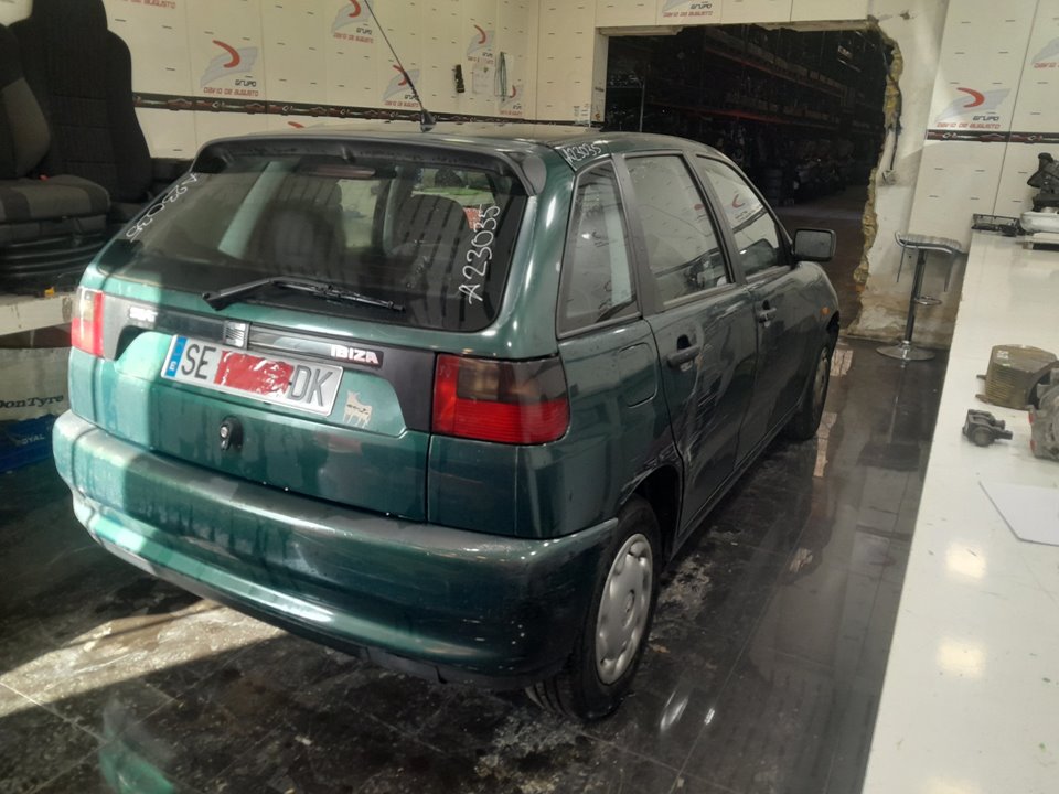 SEAT IBIZA (6K) Básico   |   10.96 - ... foto 9