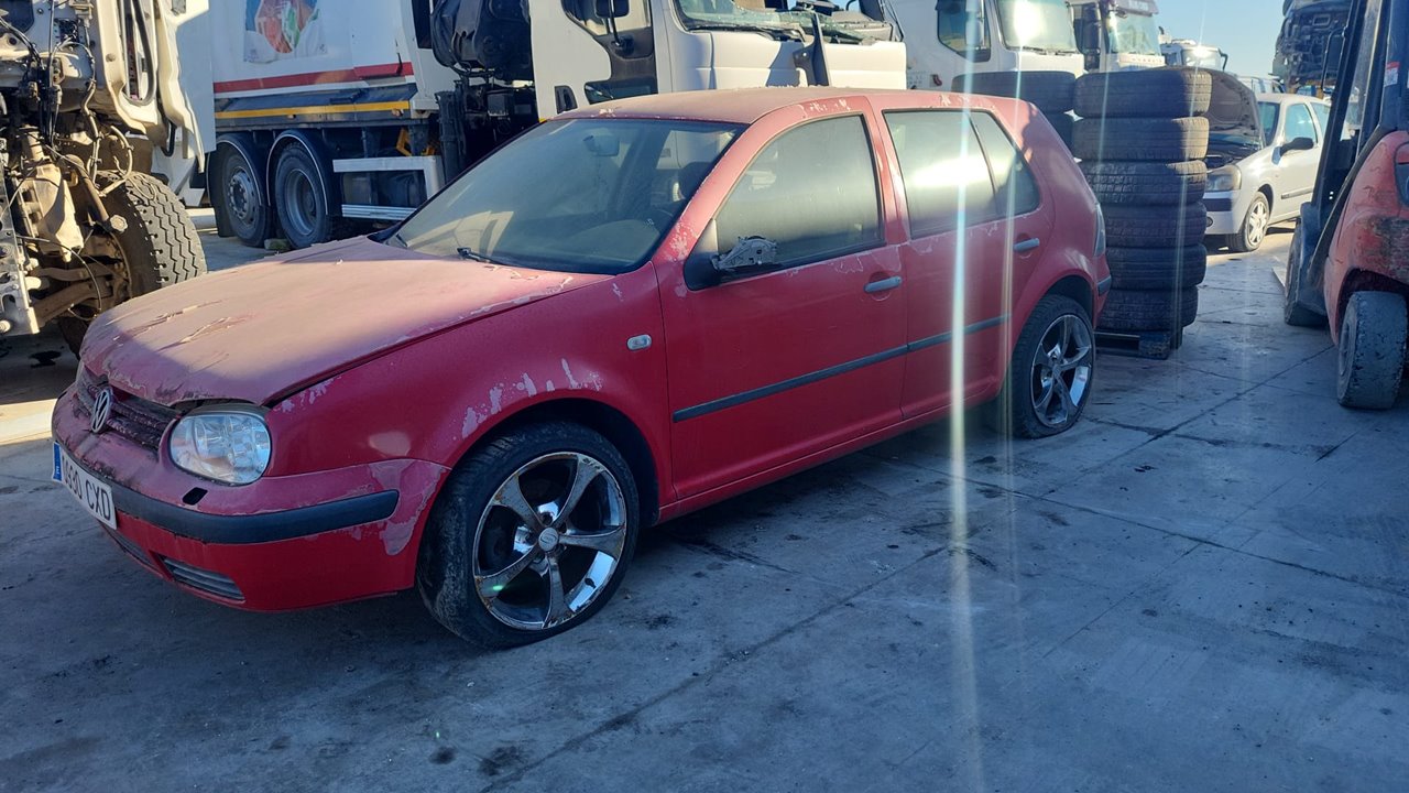 VOLKSWAGEN GOLF IV BERLINA (1J1) 25 Aniversario   |   09.00 - 12.00 foto 5