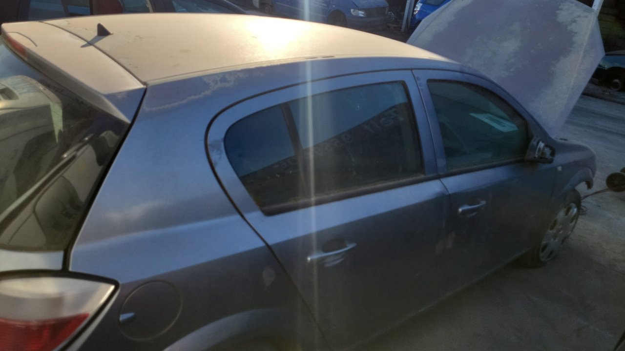 OPEL ASTRA H BERLINA *   |   0.04 - 0.07 foto 3
