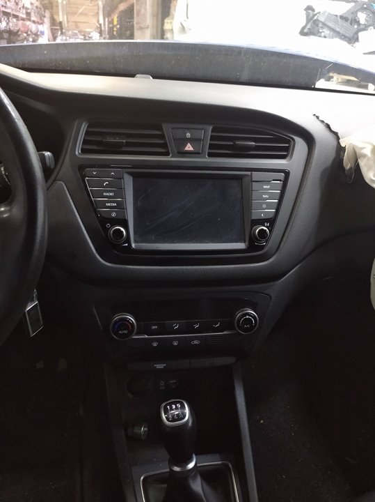 HYUNDAI I20 Trend   |   11.14 - ... foto 8