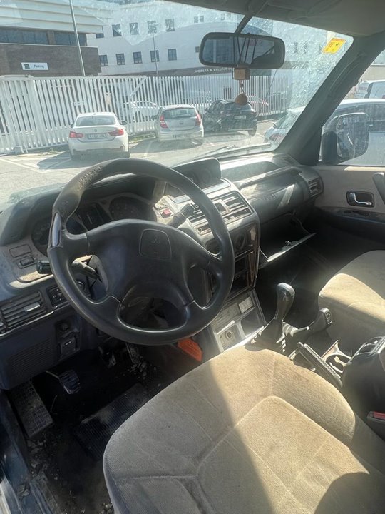 MITSUBISHI MONTERO (V20/V40) 2800 TD American Dream (5-ptas.)   |   09.97 - ... foto 8