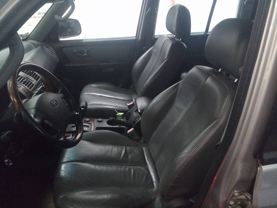 HYUNDAI TERRACAN (HP) 2.9 CRDi Full   |   10.03 - 12.07 foto 10