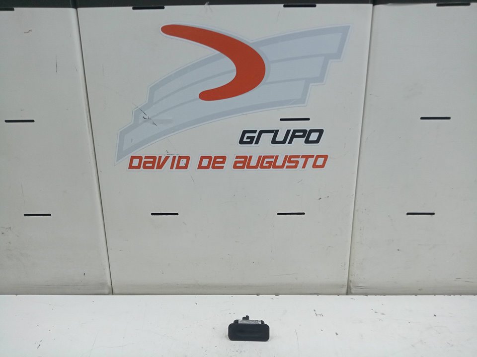 INTERRUPTOR PORTON TRASERO