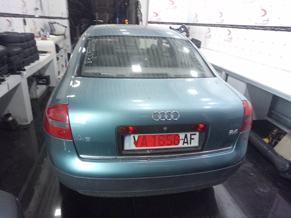 AUDI A6 BERLINA (4B2) 2.4 Quattro   |   04.97 - 12.01 foto 5