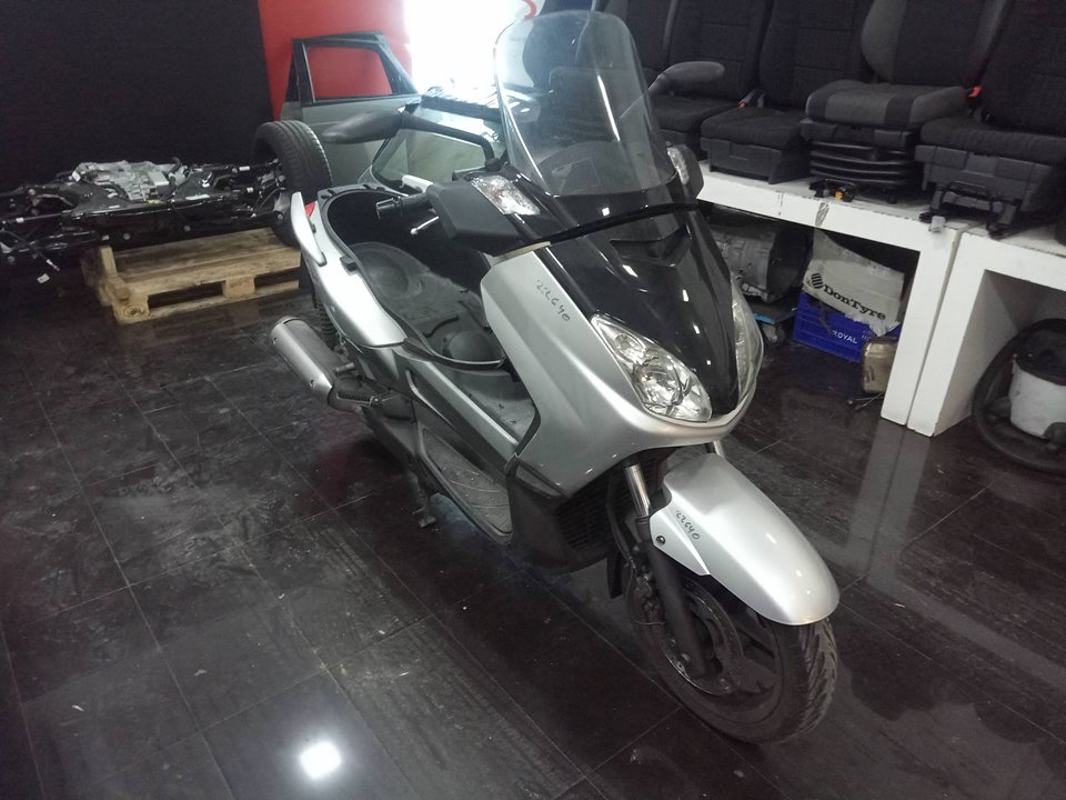 YAMAHA YP 250 MAJESTY *   |   0.96 - 0.08 foto 3