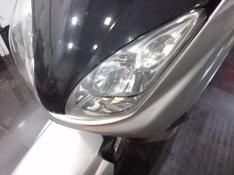 YAMAHA YP 250 MAJESTY *   |   0.96 - 0.08 foto 9