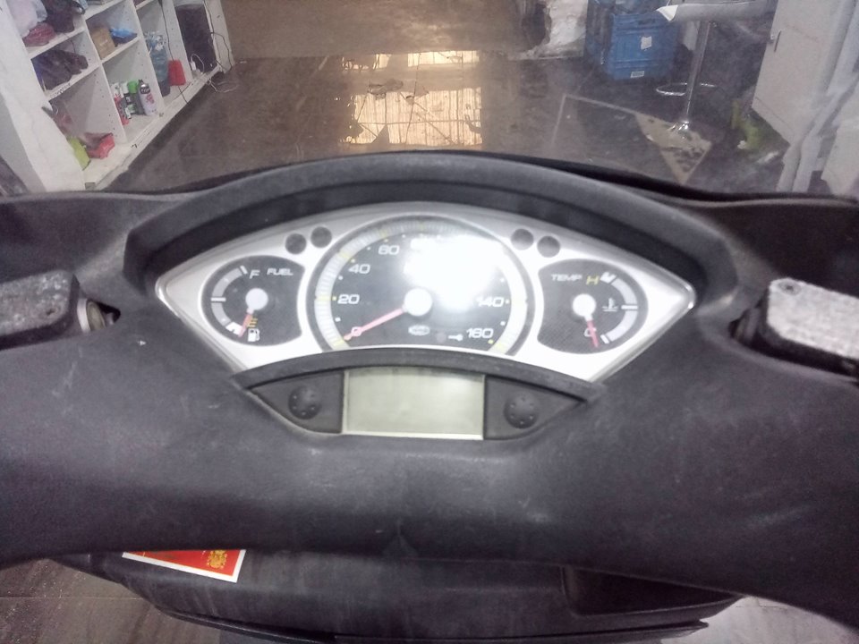 YAMAHA YP 250 MAJESTY *   |   0.96 - 0.08